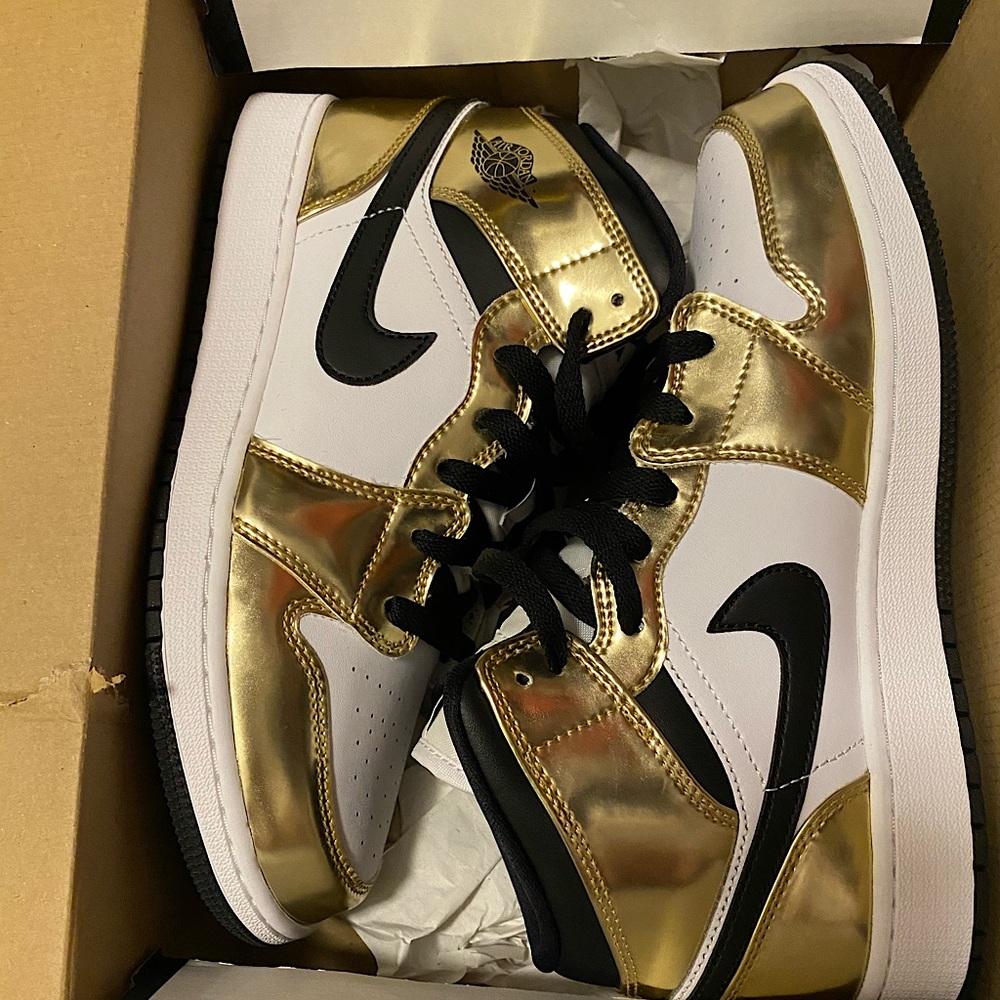 air jordan 1 mid